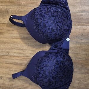 NWT Victorias Secret BRA BODY BY VICTORIA 40DDD